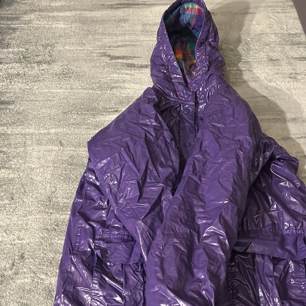 raincoat - Picture 3 of 9